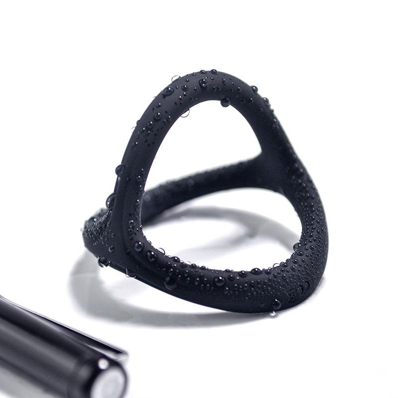 Triangular locking ring for ejaculation control(حلقة قفل مثلثة الشكل للتحكم في القذف)